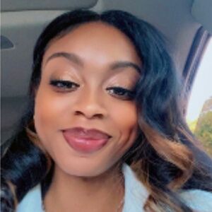 Meet your Posher, Kay